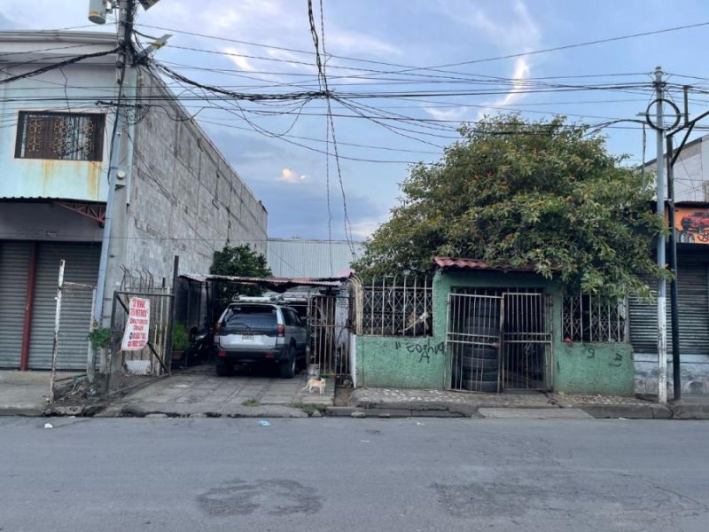 ¡Terreno en venta en zona comercial! Commercial Lot for Sale!